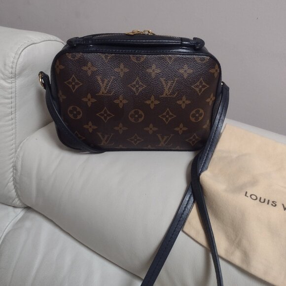 Beautiful and Rare Louis Vuitton Saintonge Noir Camera bag✨ - Picture 11 of 16